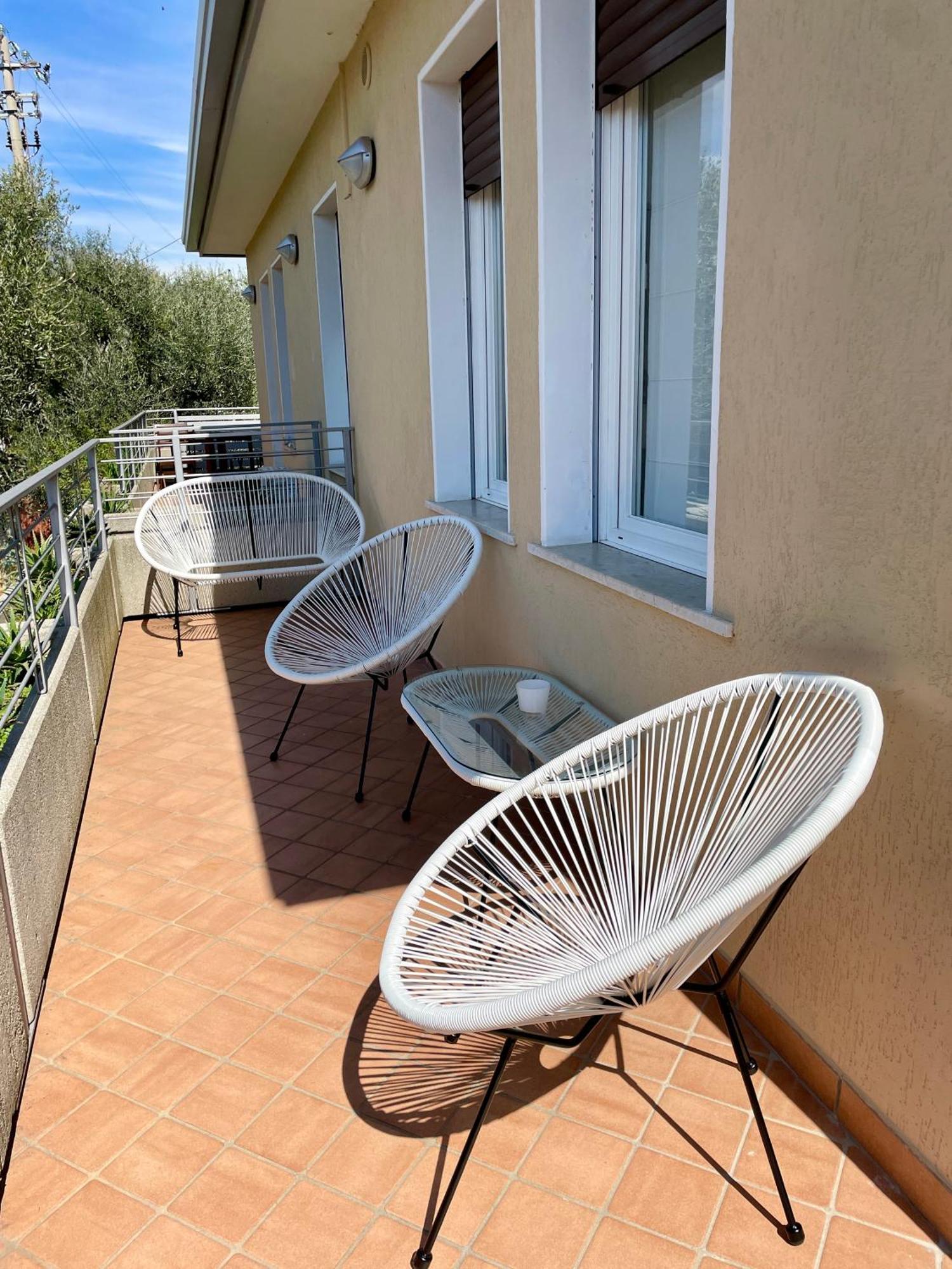 Casa Mario & Laura Ferienwohnungen Free Wi-Fi Parking 马尔切西内 外观 照片