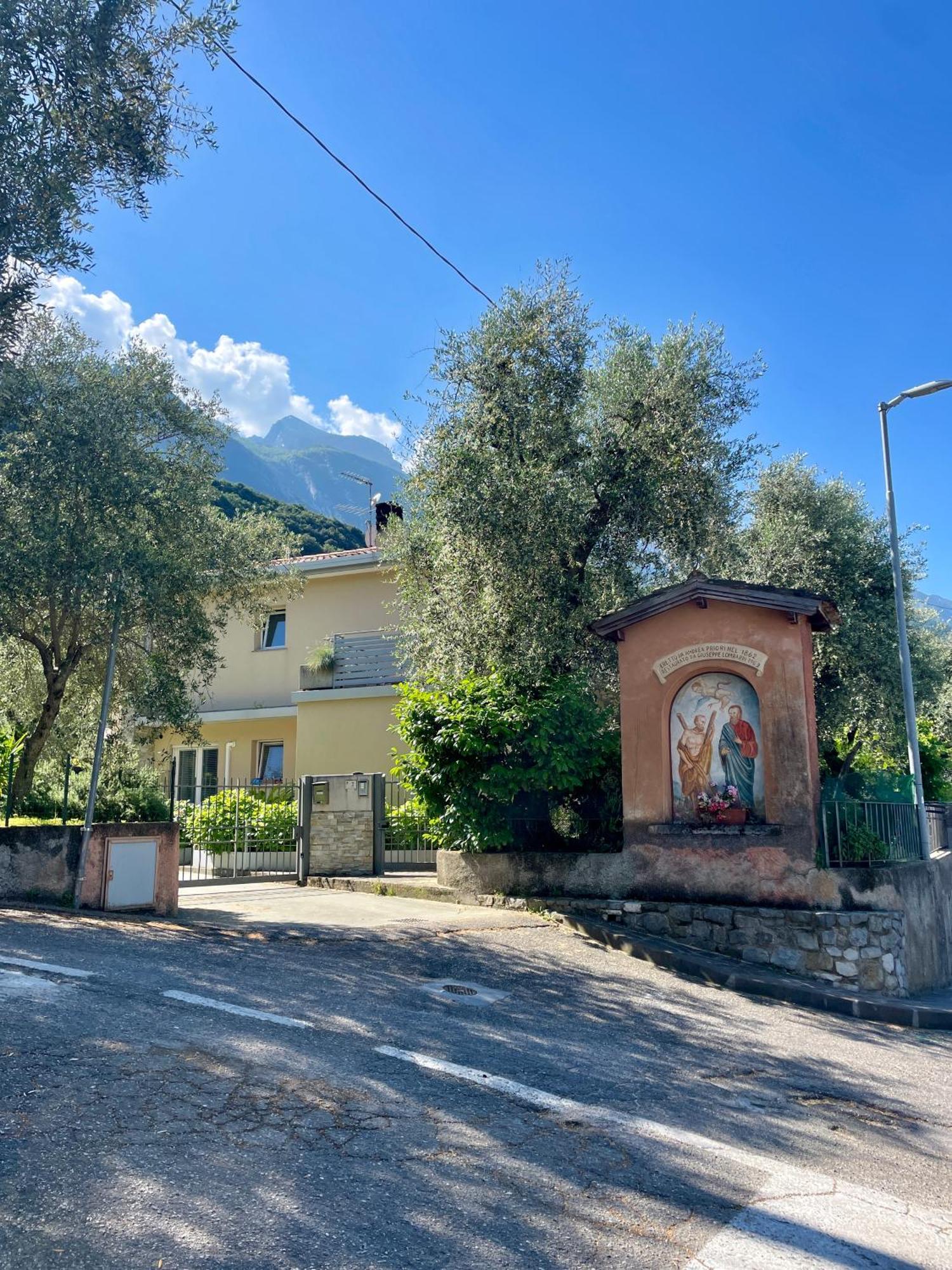 Casa Mario & Laura Ferienwohnungen Free Wi-Fi Parking 马尔切西内 外观 照片