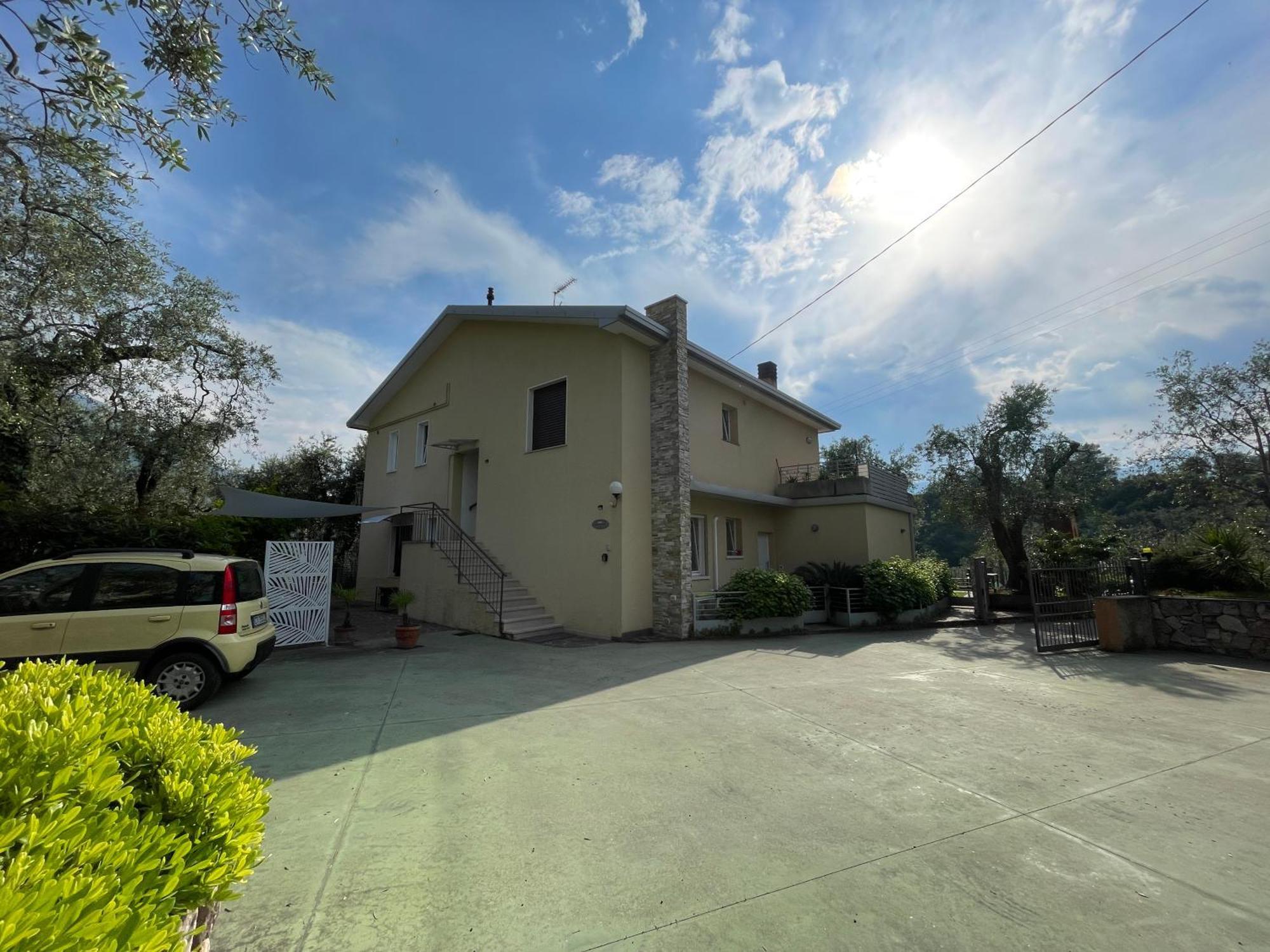 Casa Mario & Laura Ferienwohnungen Free Wi-Fi Parking 马尔切西内 外观 照片