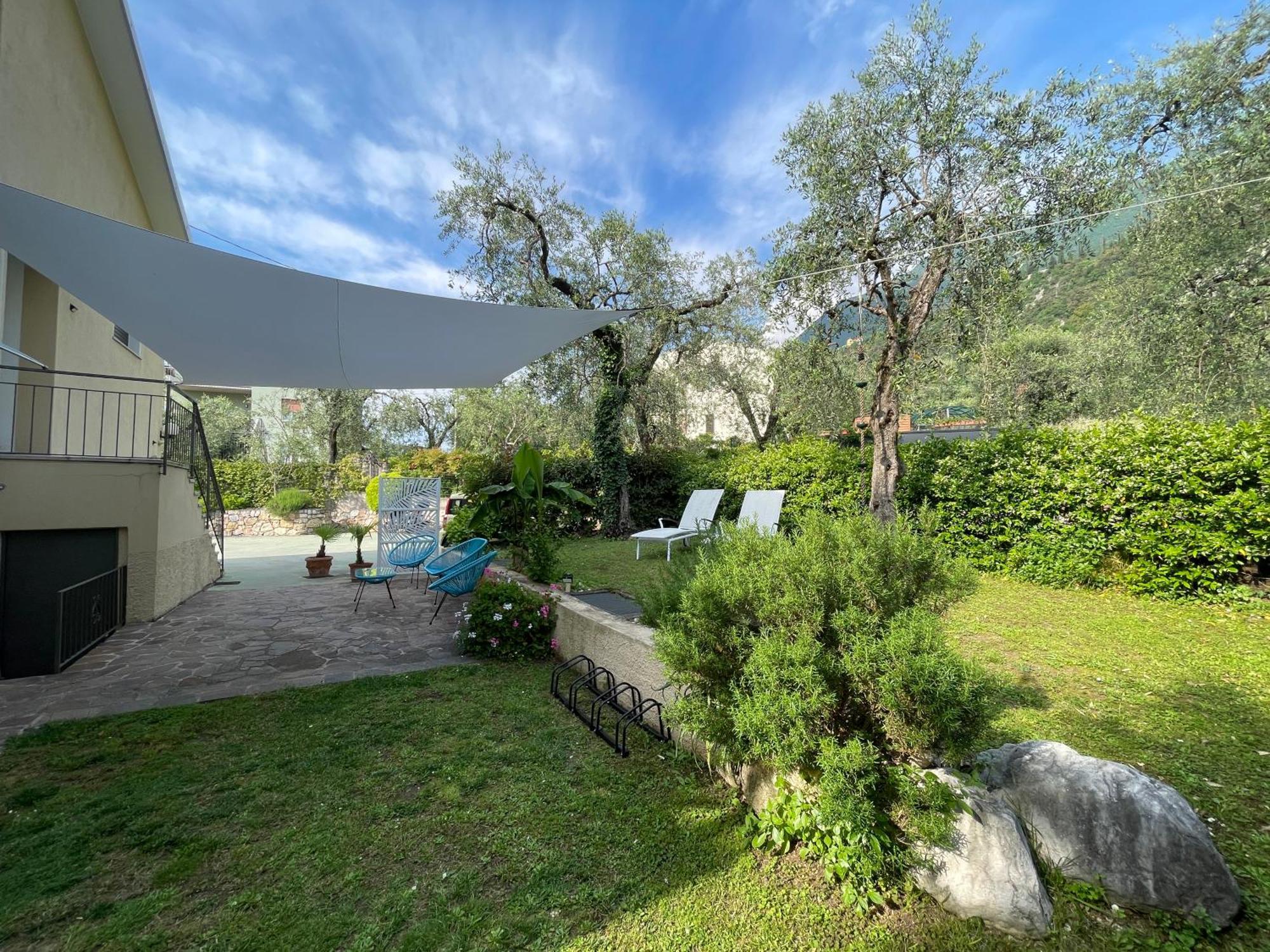 Casa Mario & Laura Ferienwohnungen Free Wi-Fi Parking 马尔切西内 外观 照片